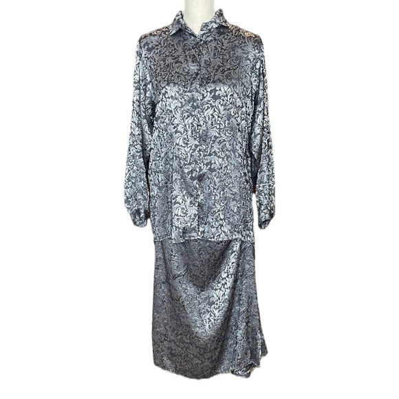 La Belle Fashions Inc. Skirt Set - Picture 5 of 6